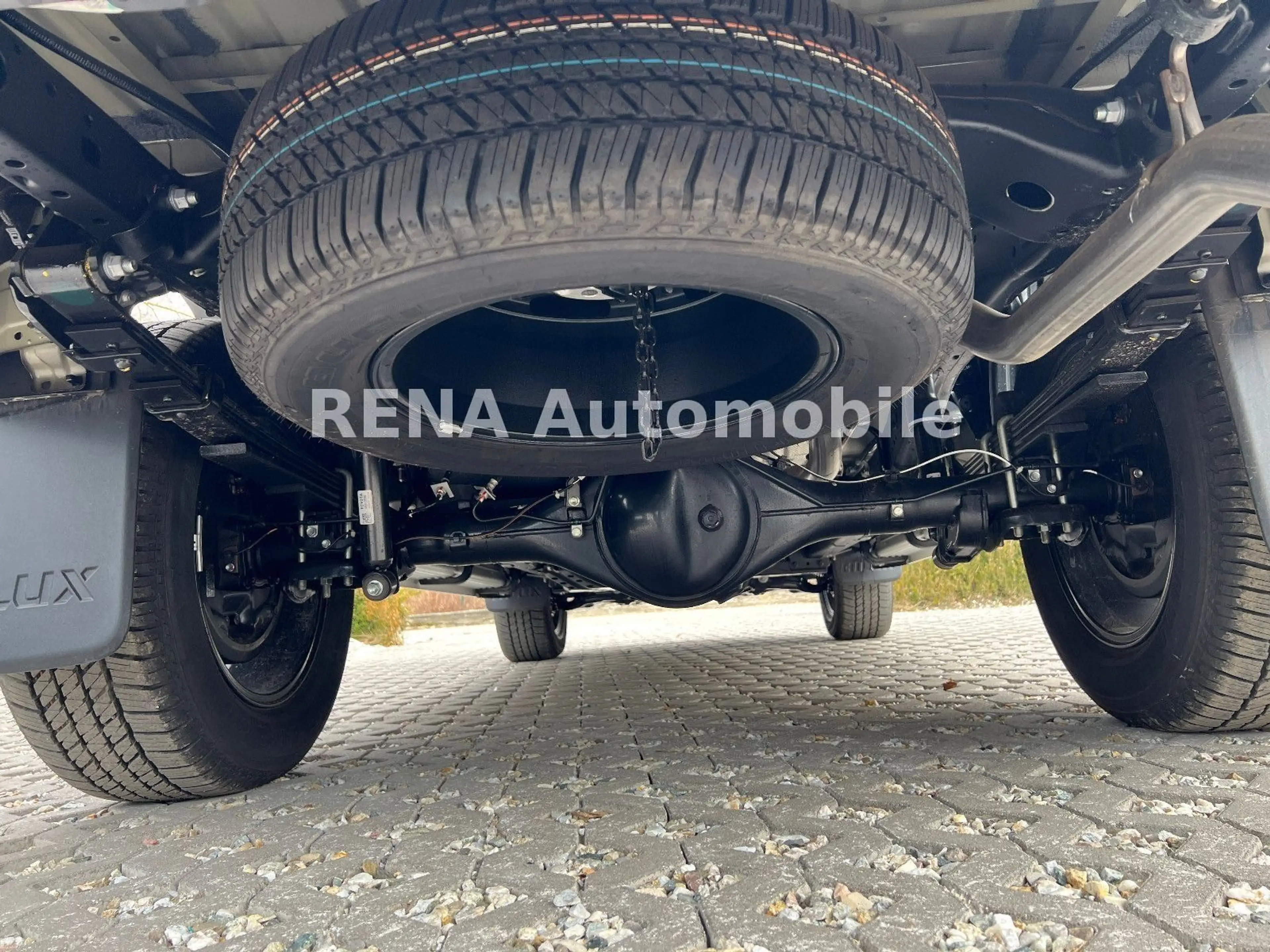 Toyota Hilux Executive 2.8D-4D *NAVI*360°*Mild-Hybrid* — photo 20