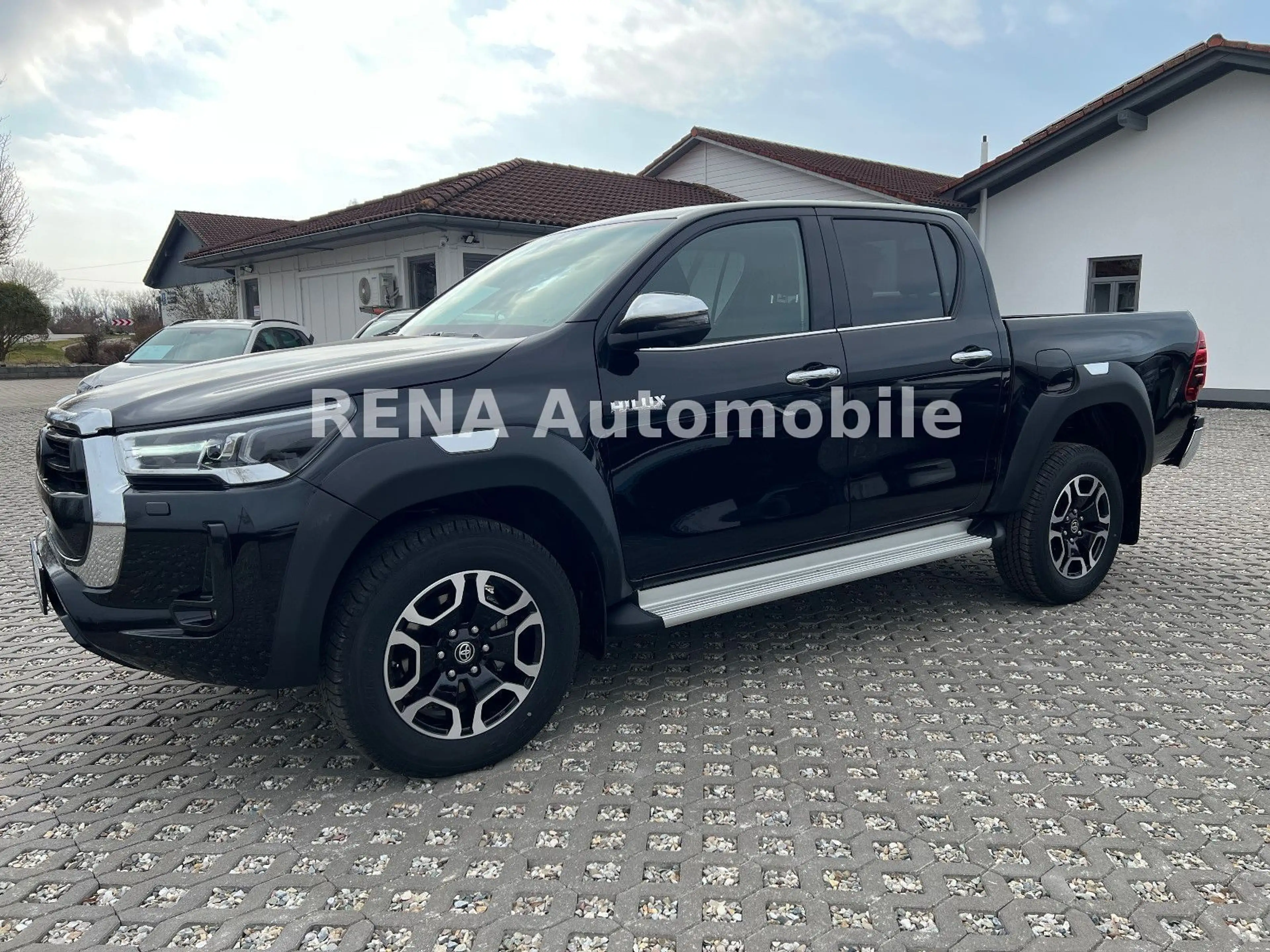 Toyota Hilux Executive 2.8D-4D *NAVI*360°*Mild-Hybrid* — photo 2