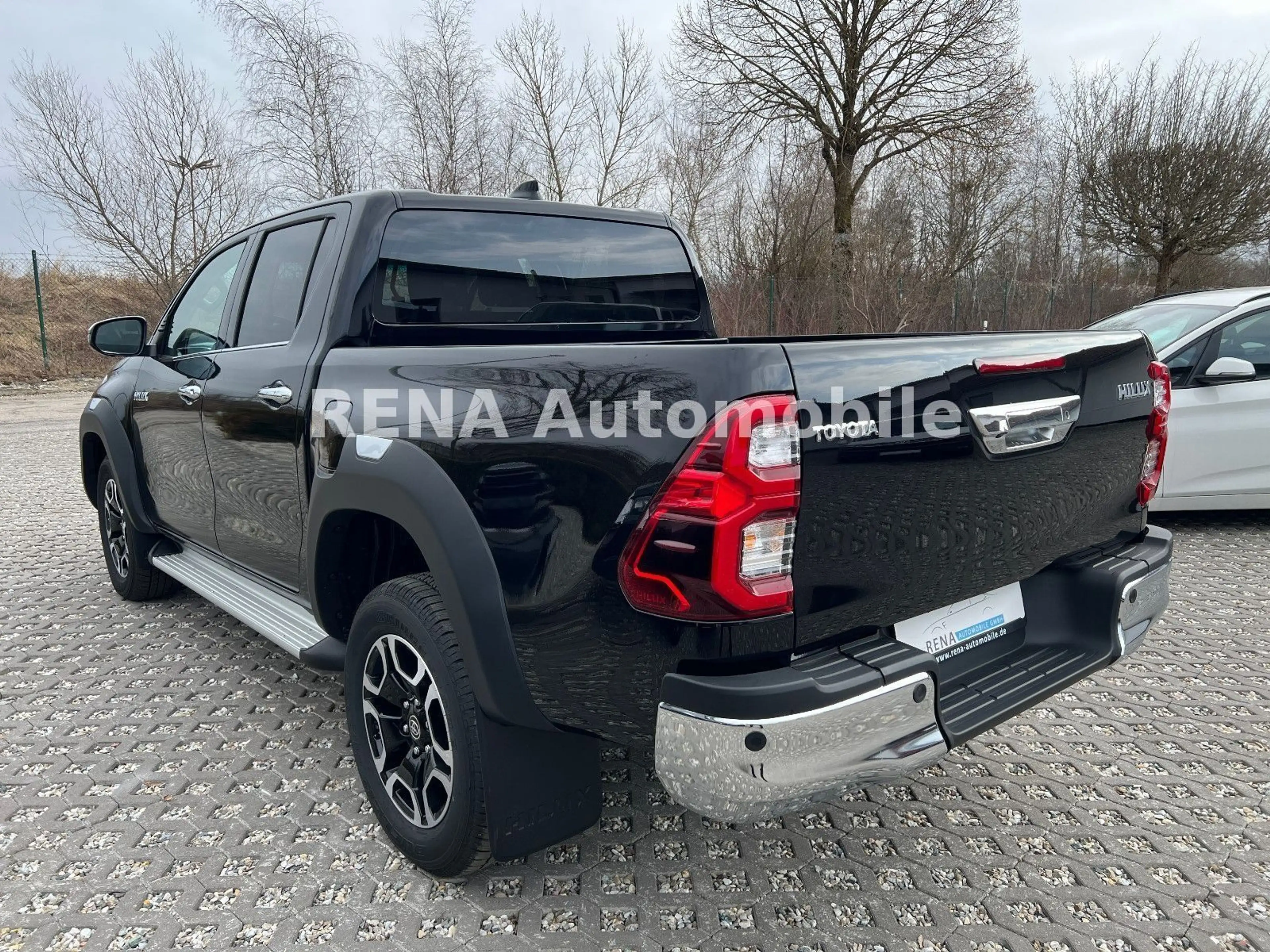 Toyota Hilux Executive 2.8D-4D *NAVI*360°*Mild-Hybrid* — photo 8