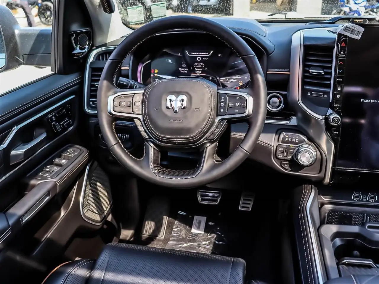 RAM 1500 снимка RAM 1500