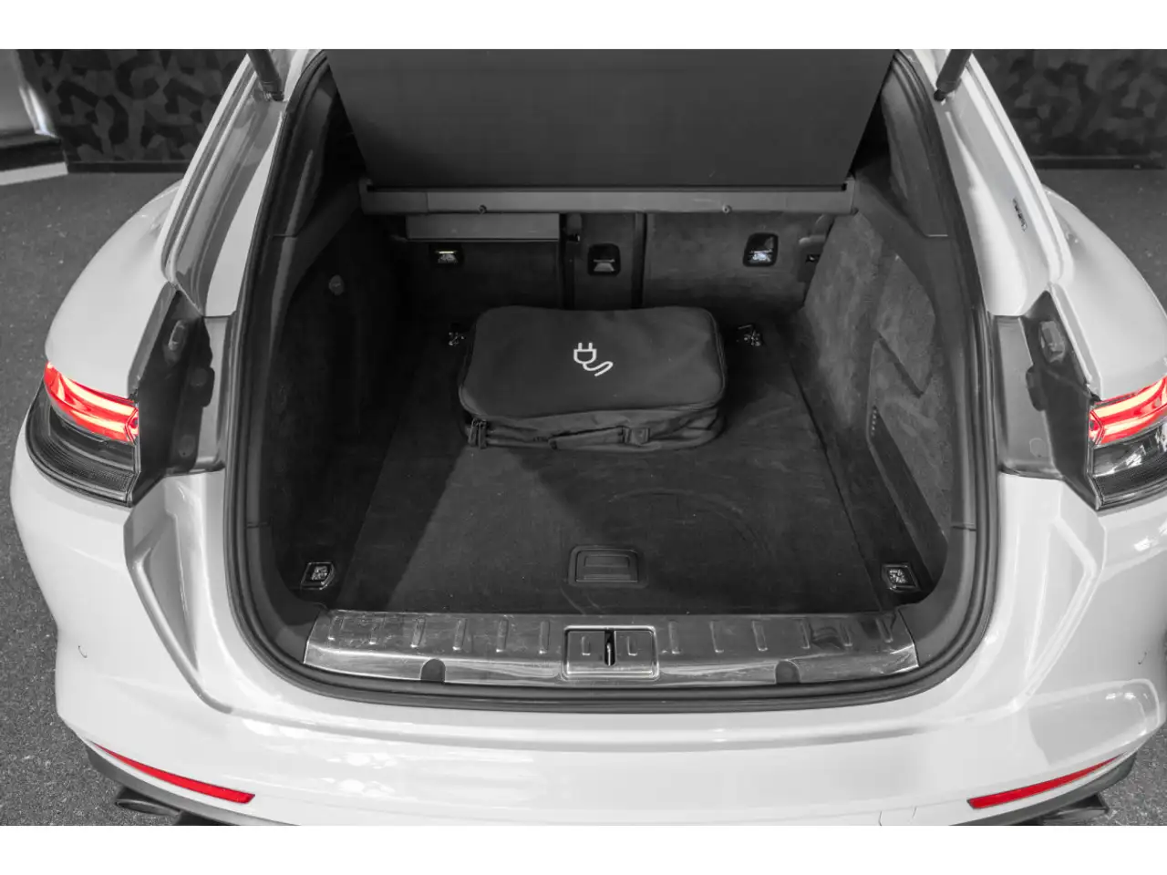 Porsche Panamera 4S SportTurismo E-Hyrbid, миниатюра 28