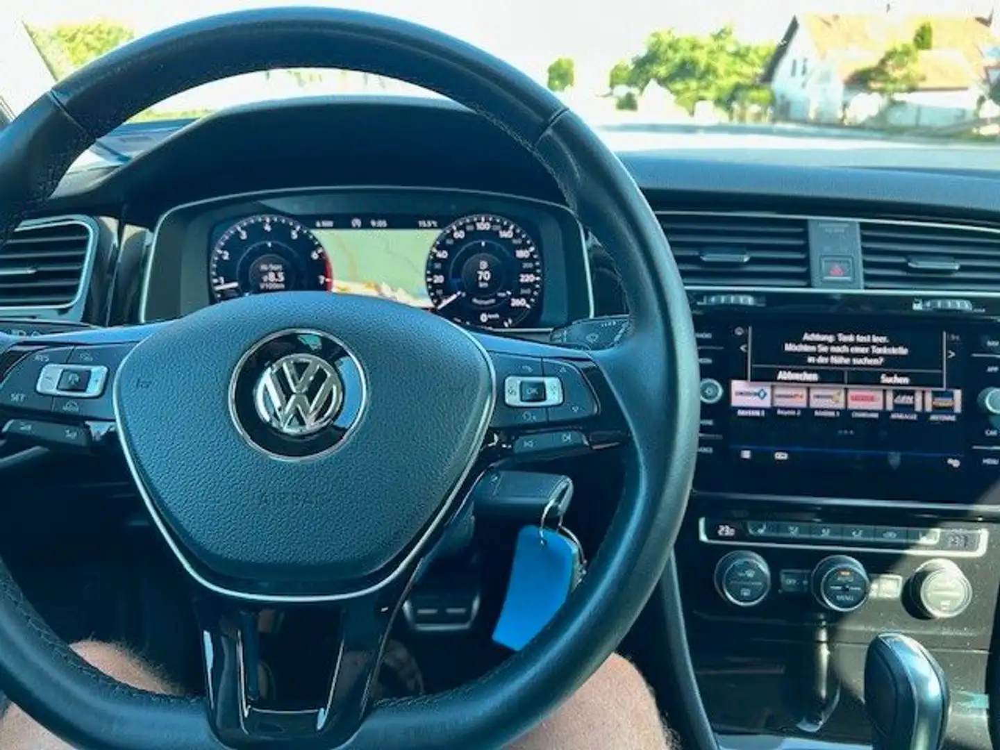 Volkswagen Golf VII Lim. Sound Start-Stopp*Virtual*SHZ* Schwarz - 2