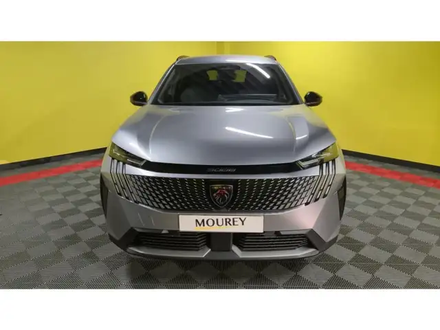Peugeot 5008 view 2