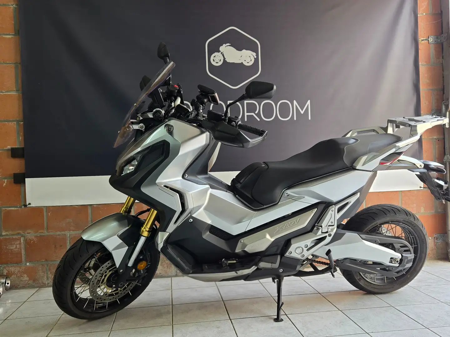 Honda X-ADV Argintiu - 1