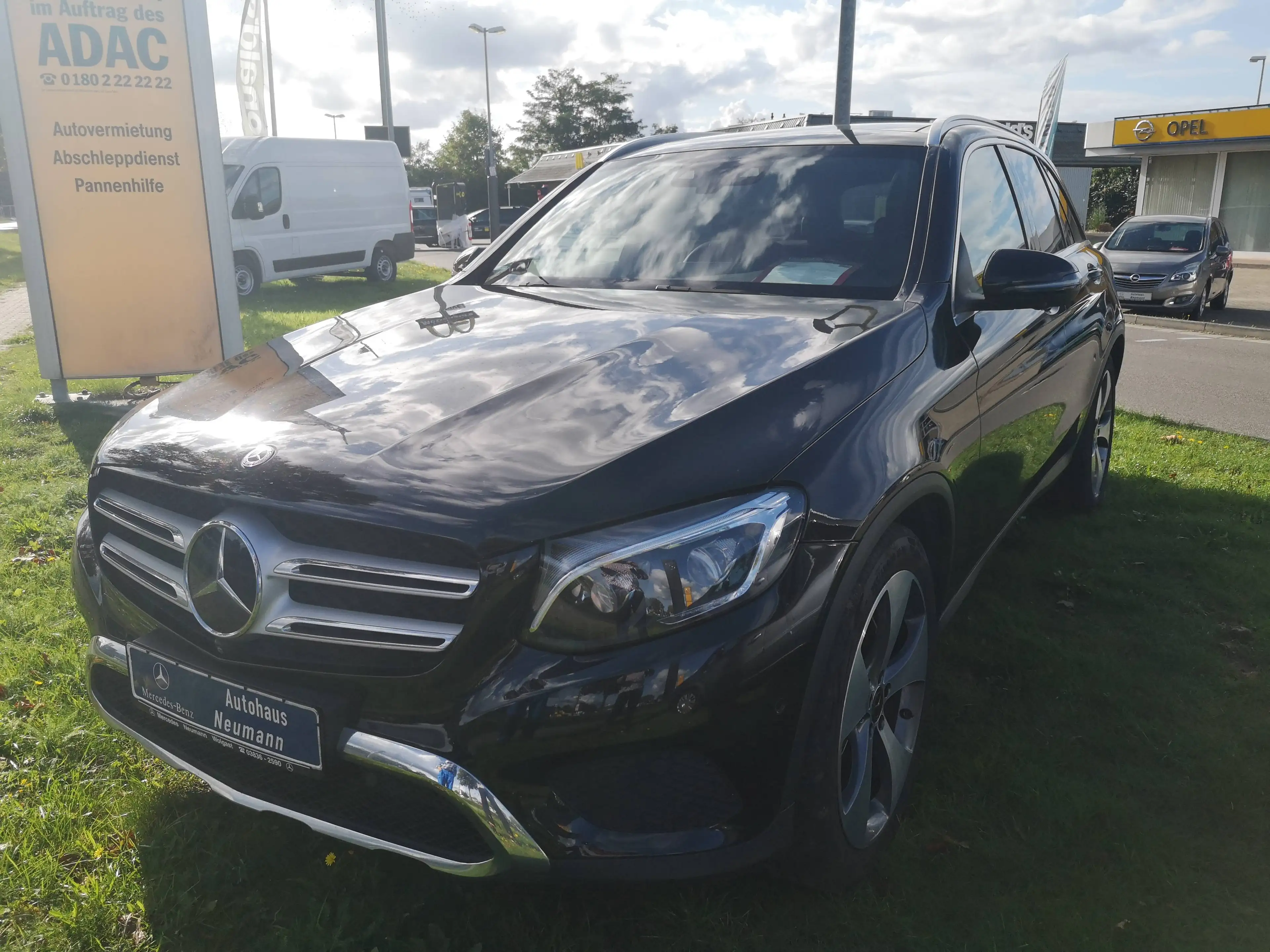 Mercedes-Benz GLC 350 GLC 350 d 4Matic - Standheizung, AHK, Navi, LED, Kamera, Sound, Sitzheizung,