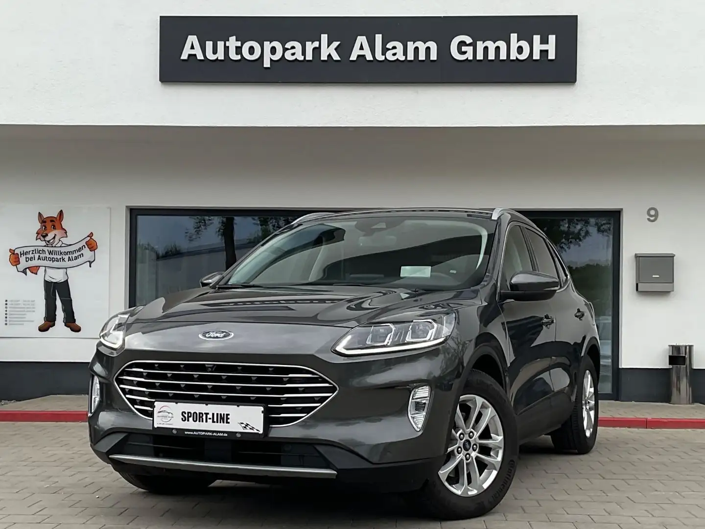 Ford Kuga Titanium 2.0 D 4x4 Aut.LED Navi HUD RFK ACC Grey - 1