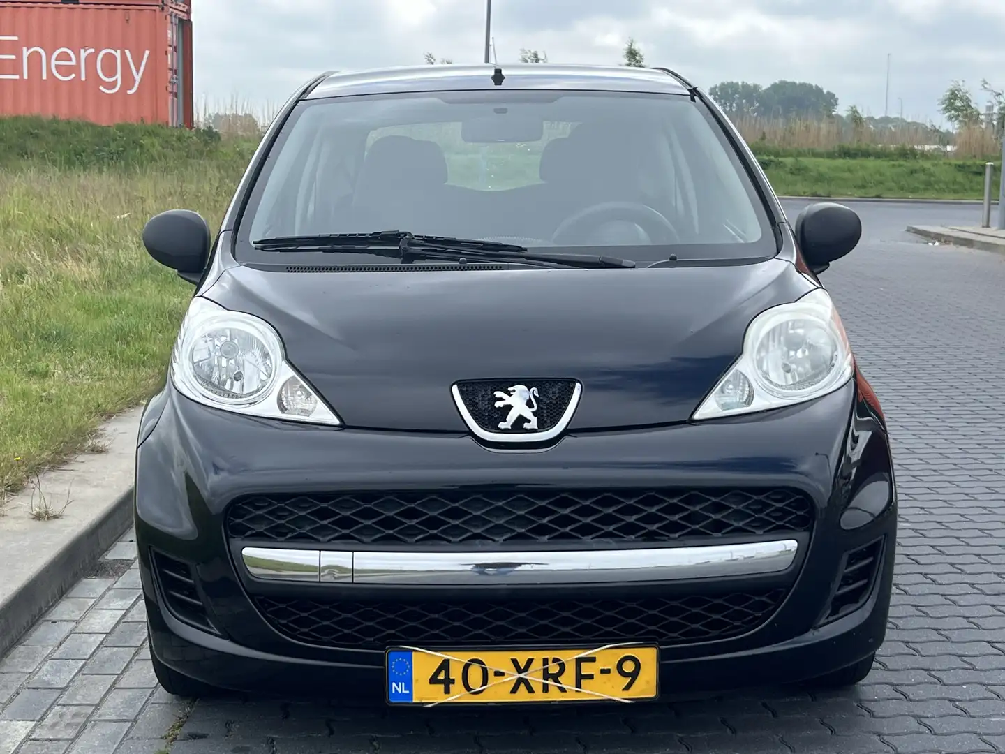 Peugeot 107 1.0-12V XR Negro - 1