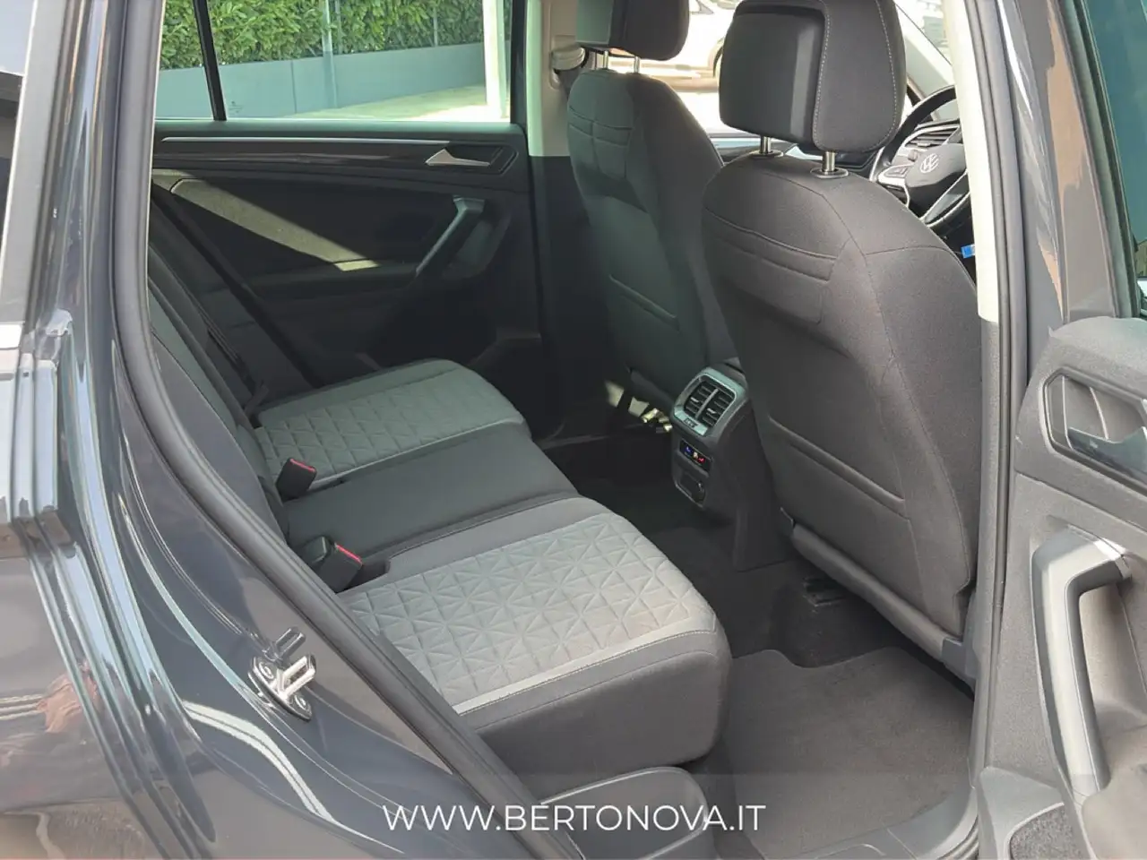 Volkswagen Tiguan 2.0 TDI SCR 110KW Life DSG 11
