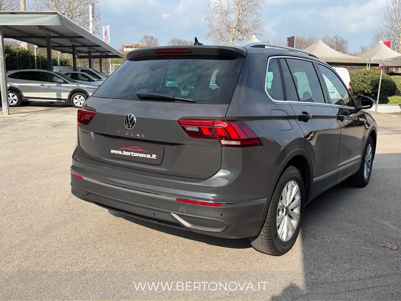 Volkswagen Tiguan 2.0 TDI SCR 110KW Life DSG 2