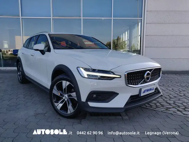 Volvo V60 Cross Country V60 Cross Country B4 AWD Business Pro Line Auto
