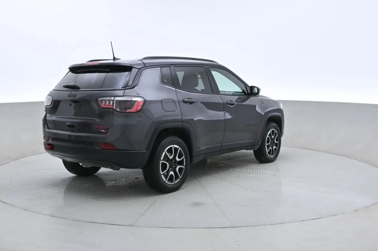 Jeep Compass снимка Jeep Compass
