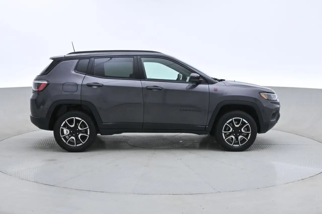Jeep Compass снимка Jeep Compass