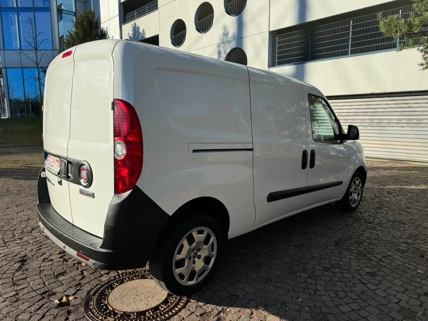 Fiat Doblo SX 1.6 JTD 88KW Maxi Kasten Klima PDC KAM Wit - 2