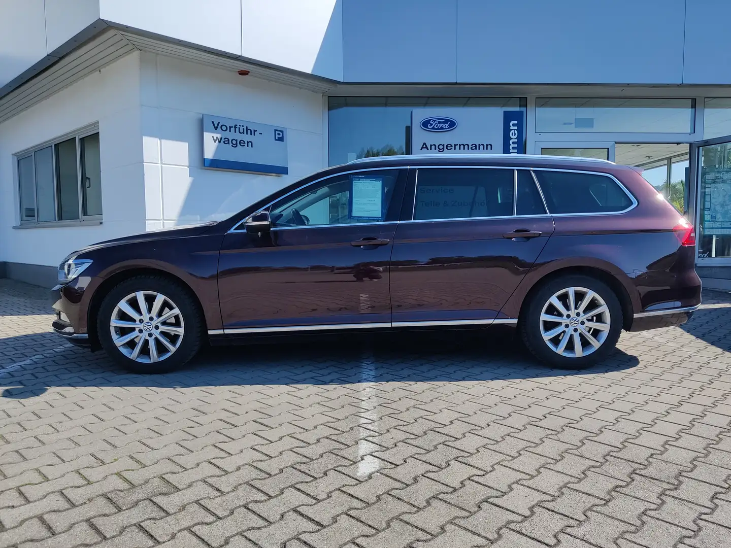 Volkswagen Passat Variant Highline BMT/Start-Stopp Paars - 2
