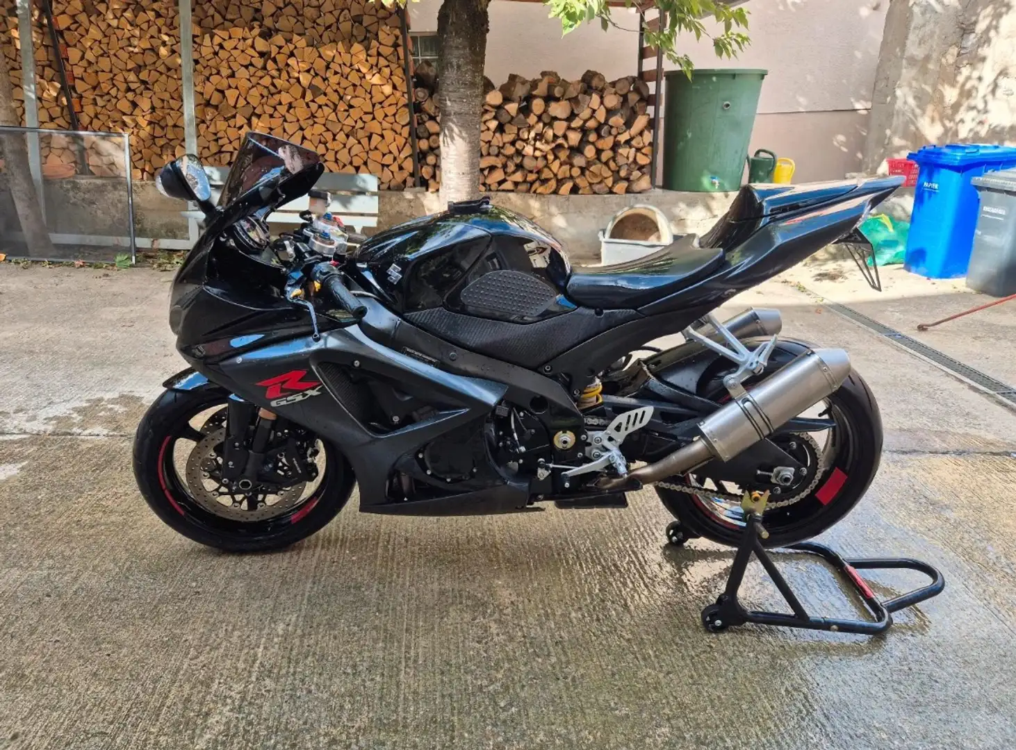 Suzuki GSX-R 1000 Gsxr 1000 k8 Negro - 2