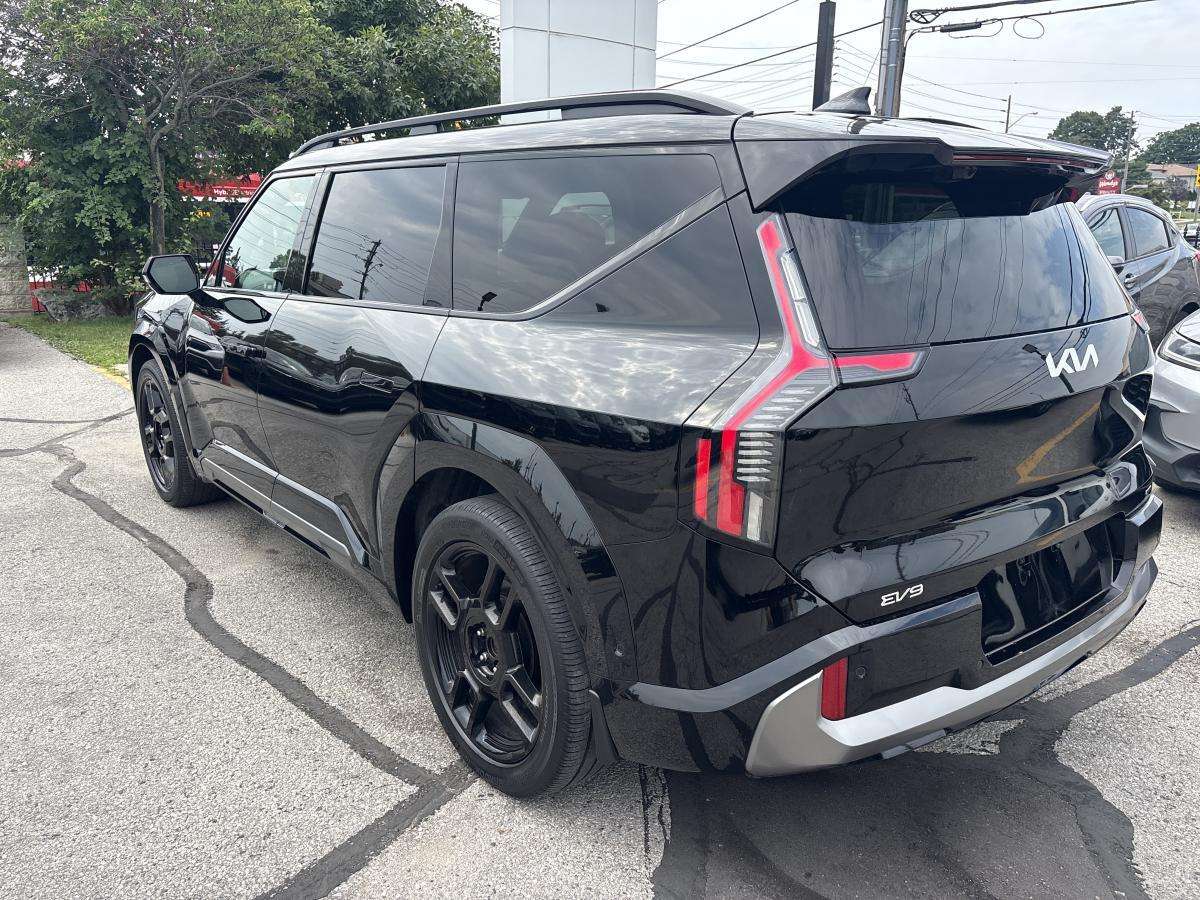 2024 Kia EV9 Land w/GT-Line Package — снимка 1