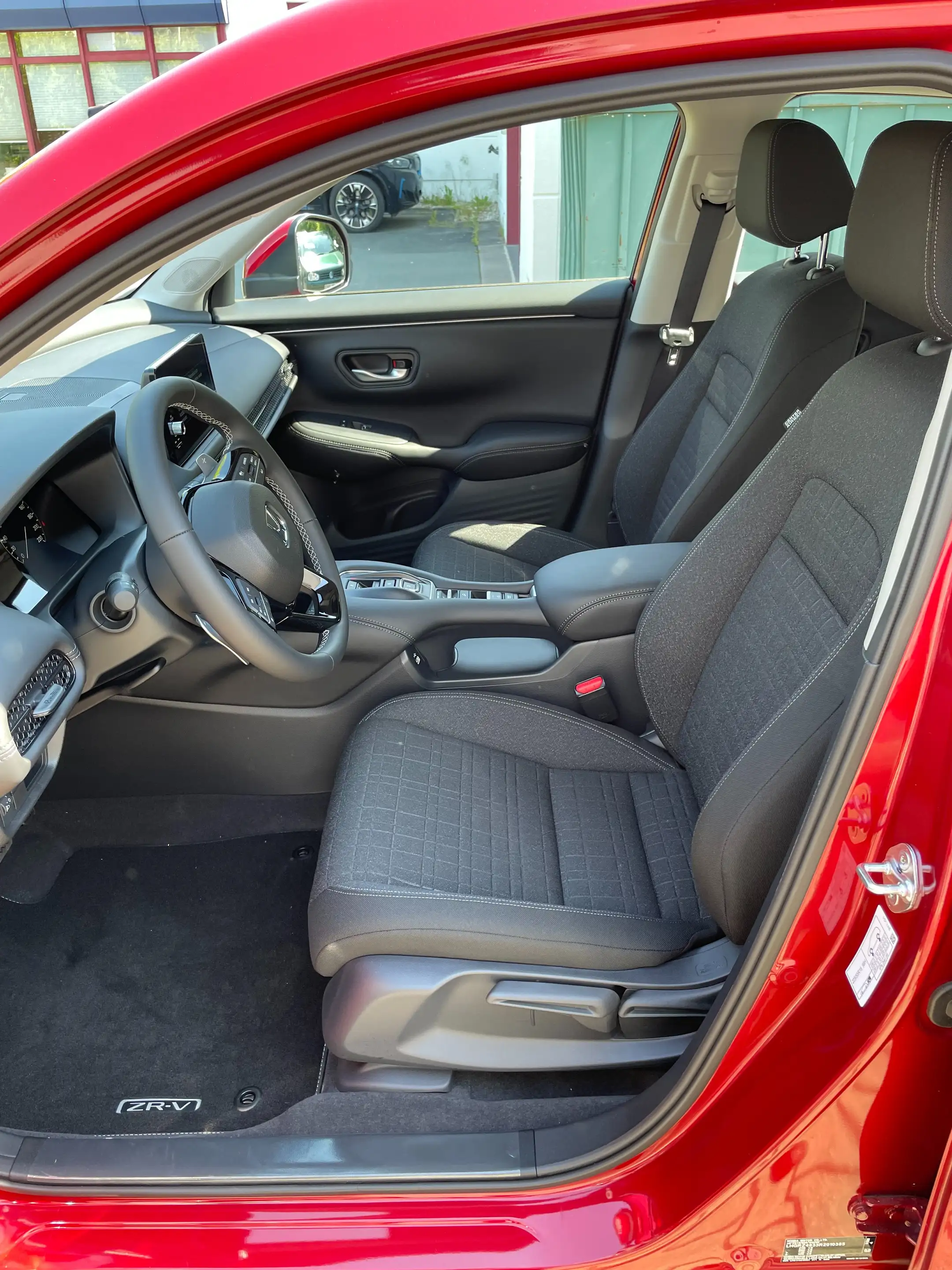Honda ZR-V e:HEV 2.0 i-MMD Hybrid Elegance — photo 10