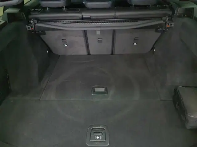BMW 3 Series view 15