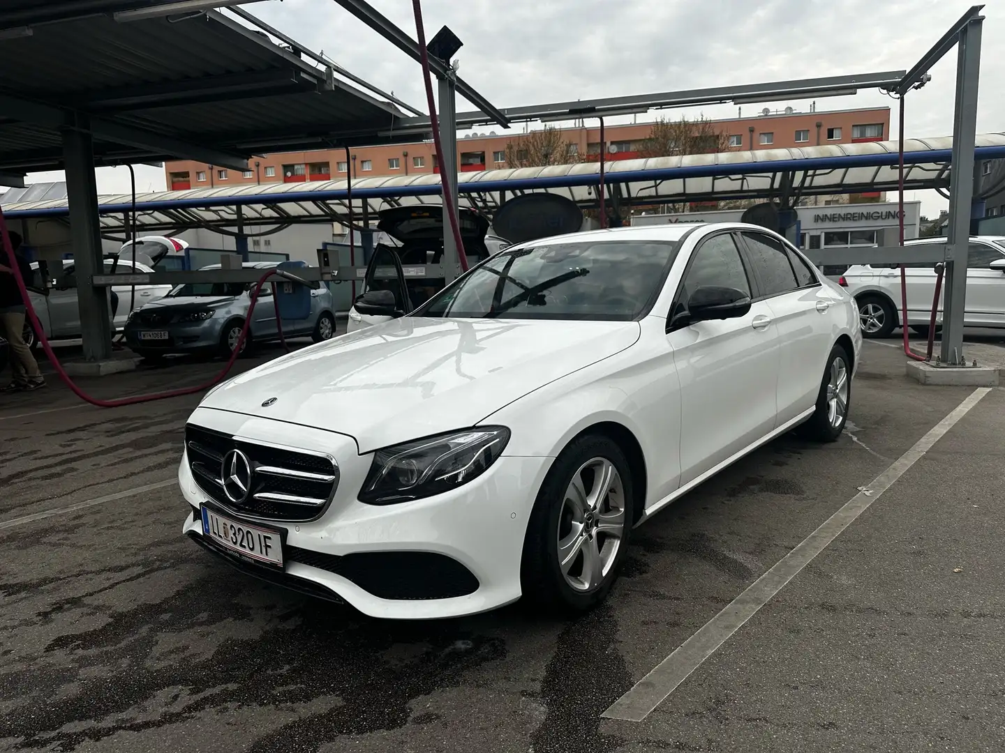 Mercedes-Benz E 200 E 200 d WIDESCREEN | NIGHT | AVANTGARDE | 1. HAND Weiß - 1