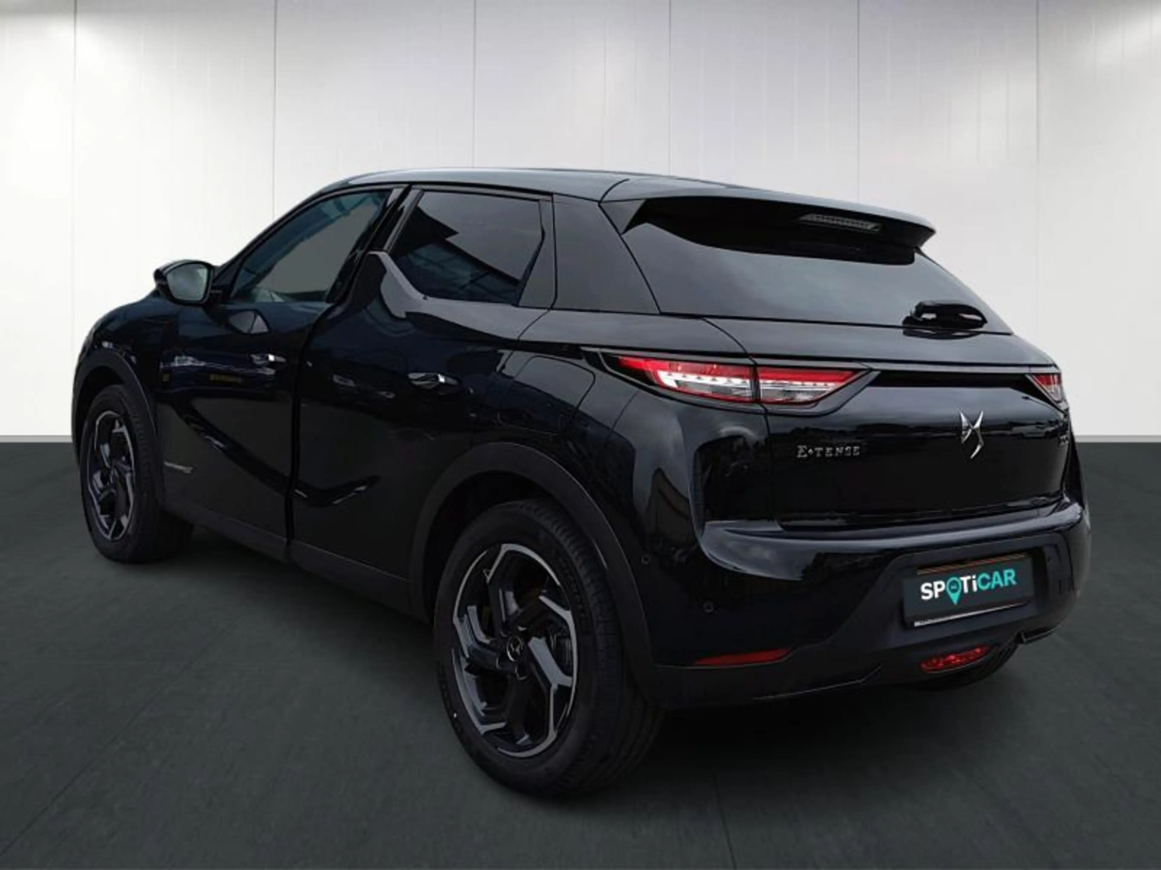 DS Automobiles DS 3 Crossback Toits de Paris E-Tense — photo 6