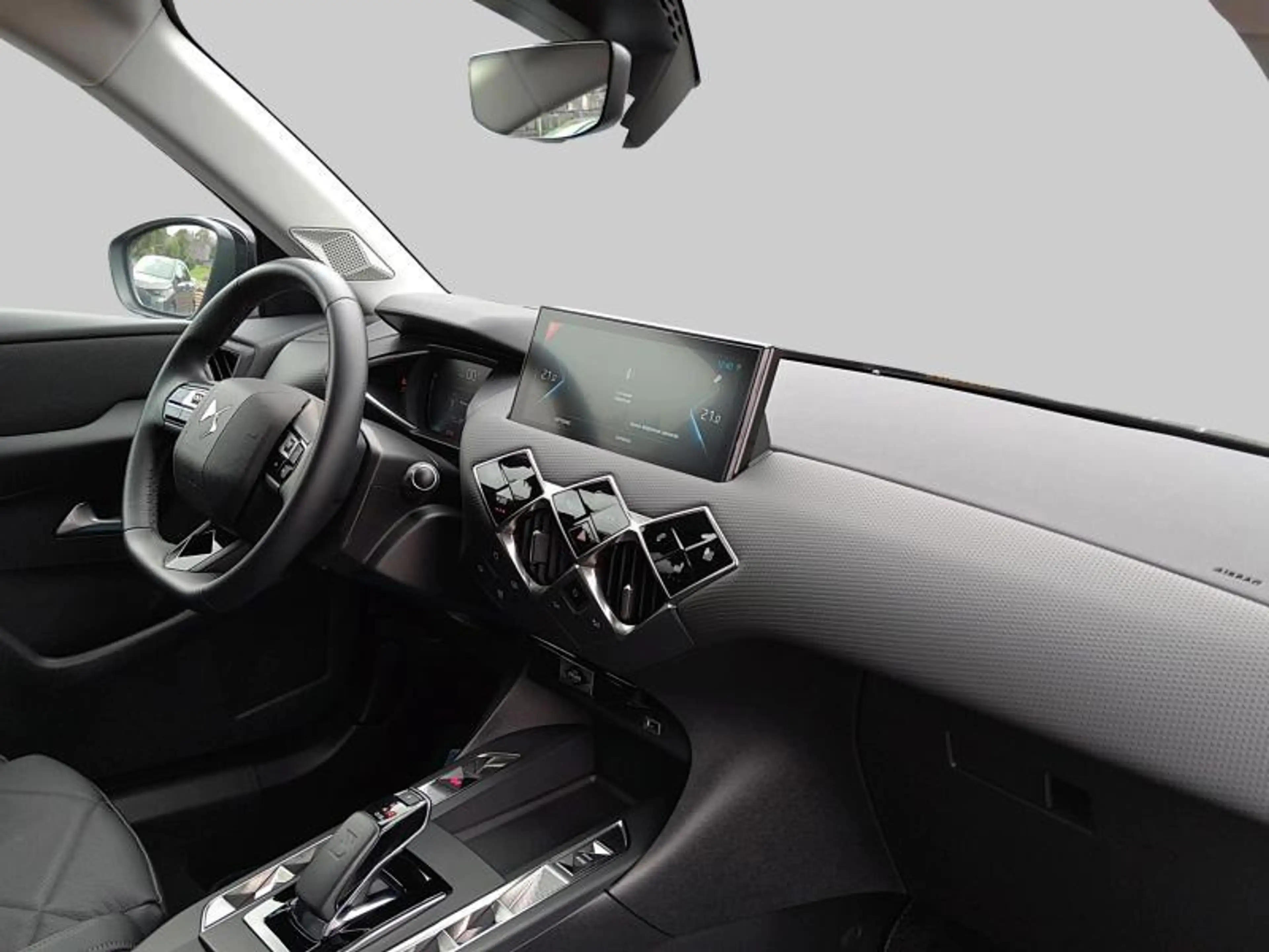 DS Automobiles DS 3 Crossback Toits de Paris E-Tense — photo 9