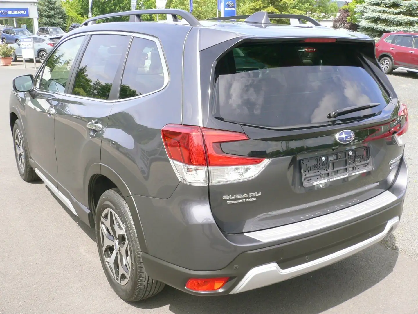 Subaru Forester 2.0ie Active Lineartronic Grijs - 2