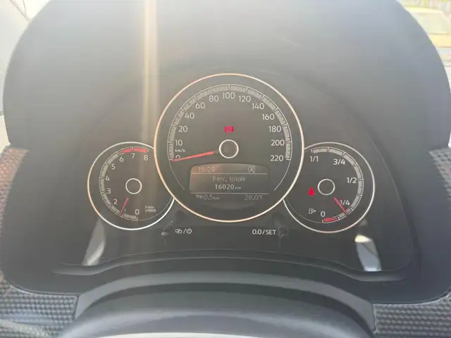 Volkswagen up! view 6