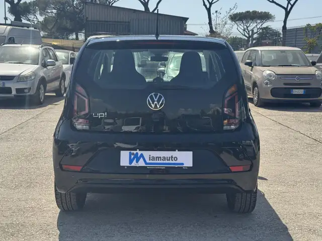 Volkswagen up! view 12