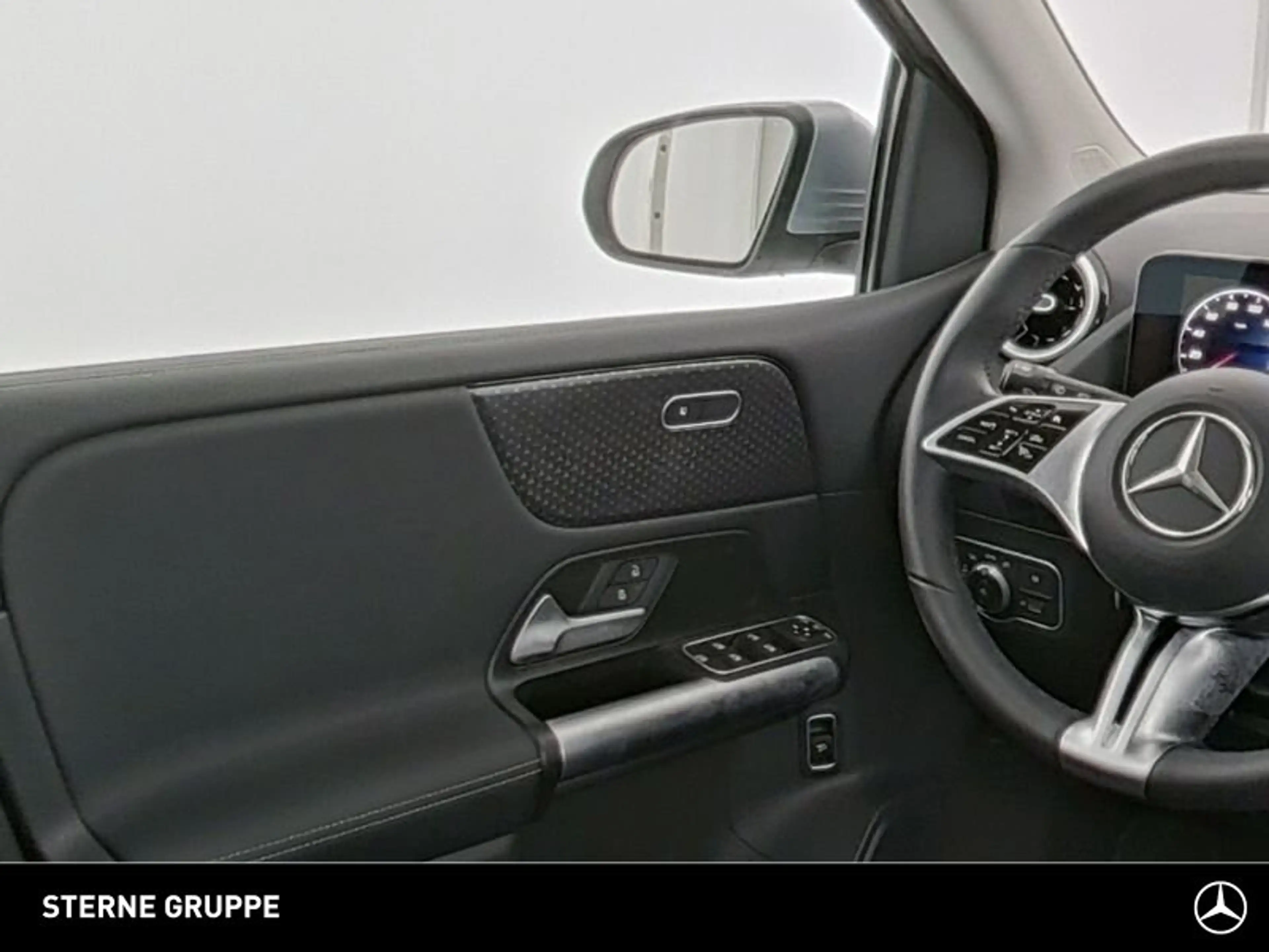 Mercedes-Benz B 220 B 220 4M Progressive Adv Top gepflegt! VorrDistr — photo 8