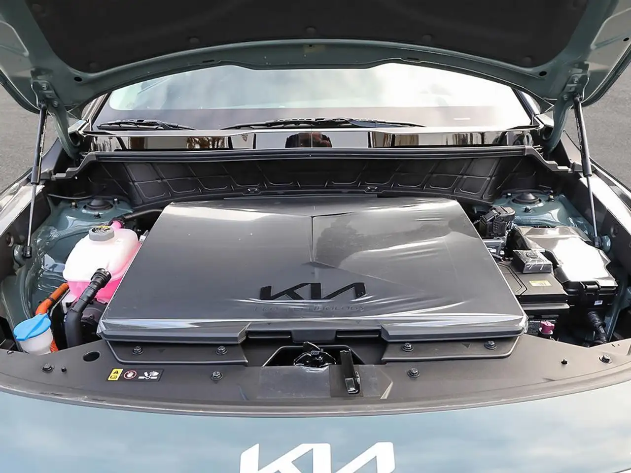 Kia Niro снимка Kia Niro