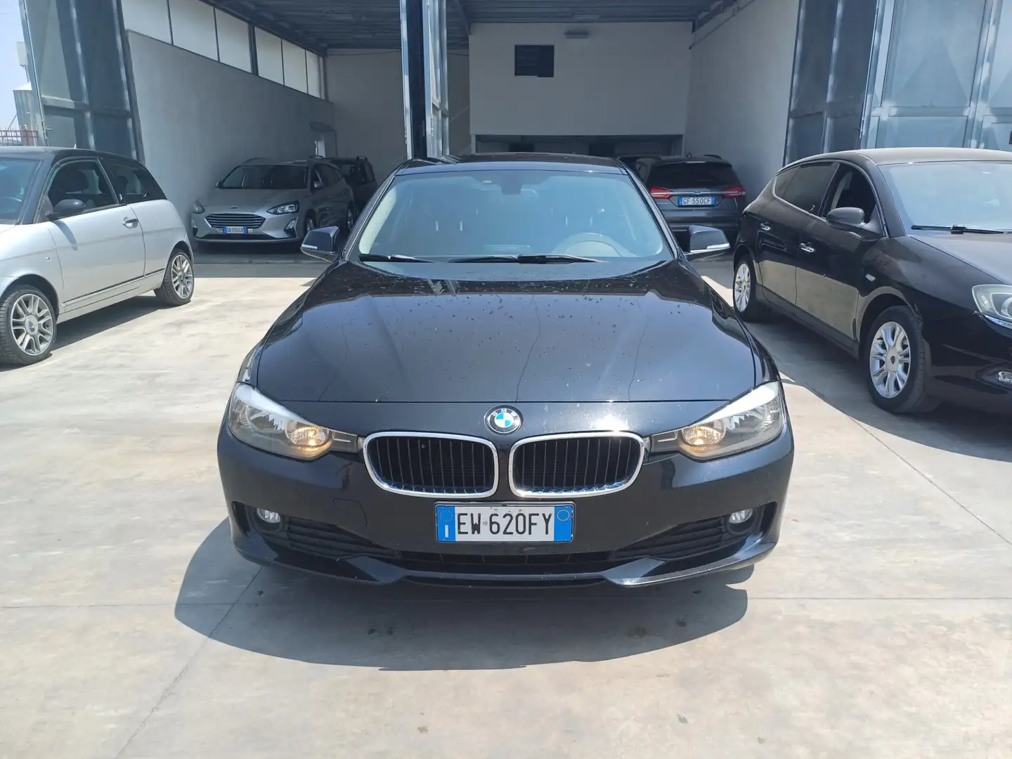 BMW 320 320d xDrive Touring Business aut. Nero - 2