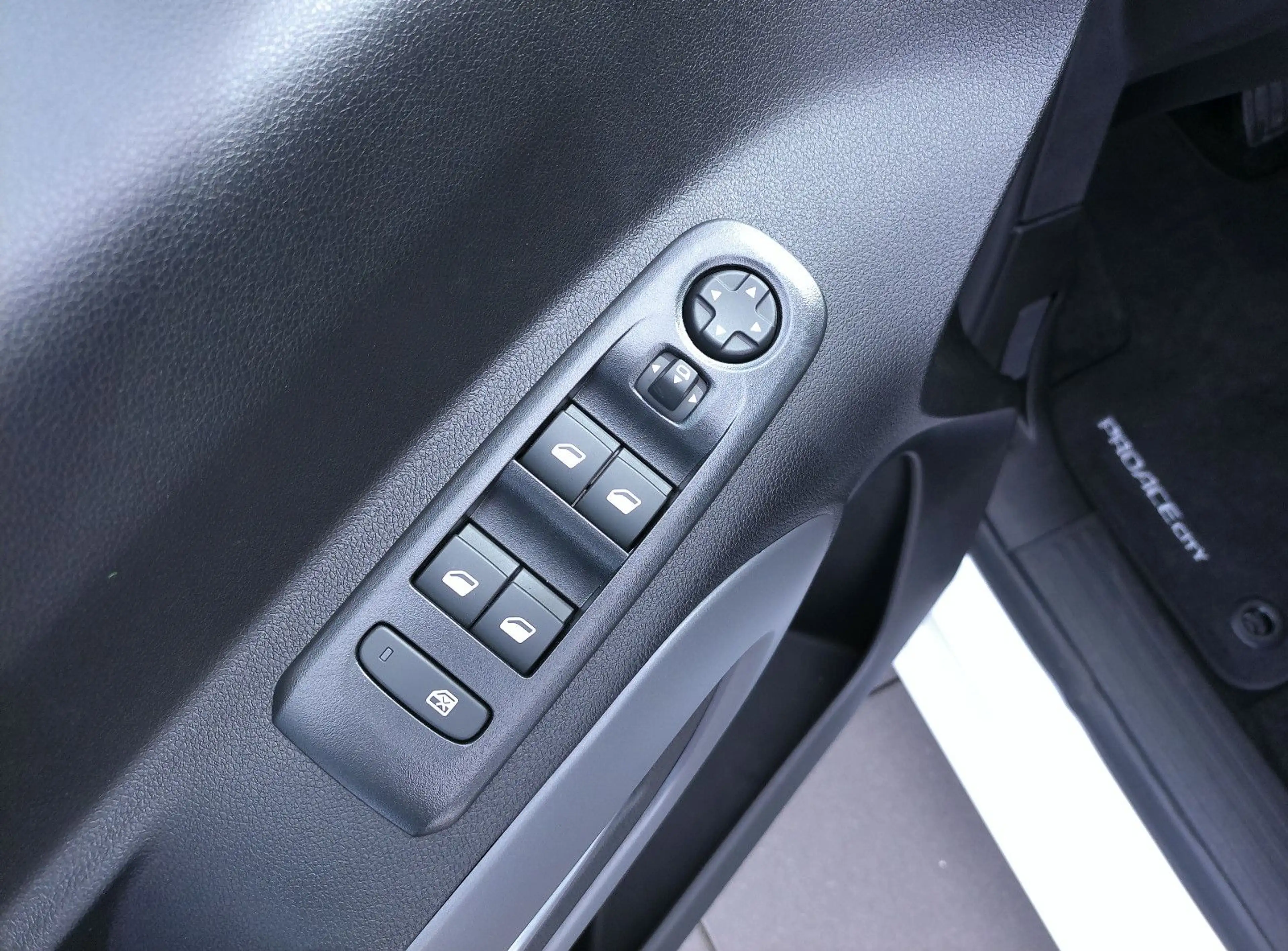 Toyota Proace Verso L2 Teamp. Mobil *Rollstuhlumb* — photo 12