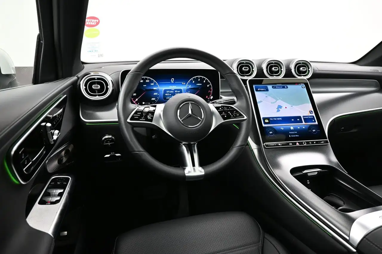 Mercedes-Benz GLC снимка Mercedes-Benz GLC