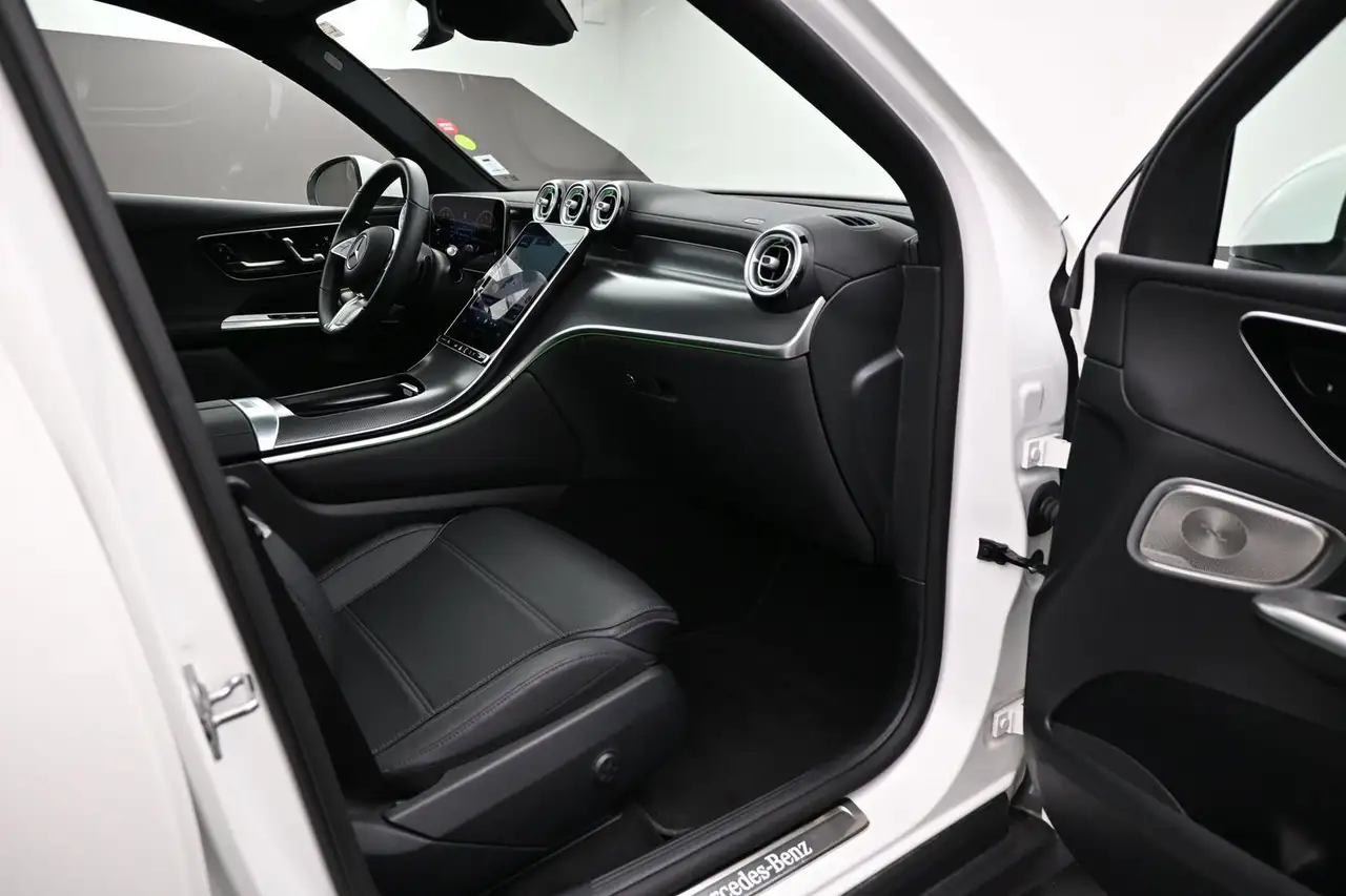 Mercedes-Benz GLC снимка Mercedes-Benz GLC
