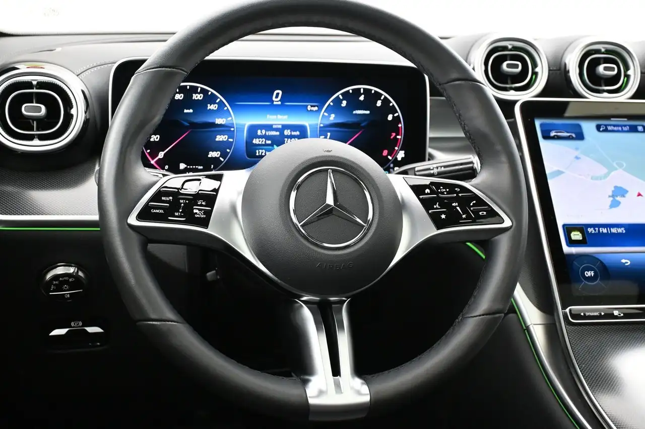 Mercedes-Benz GLC снимка Mercedes-Benz GLC