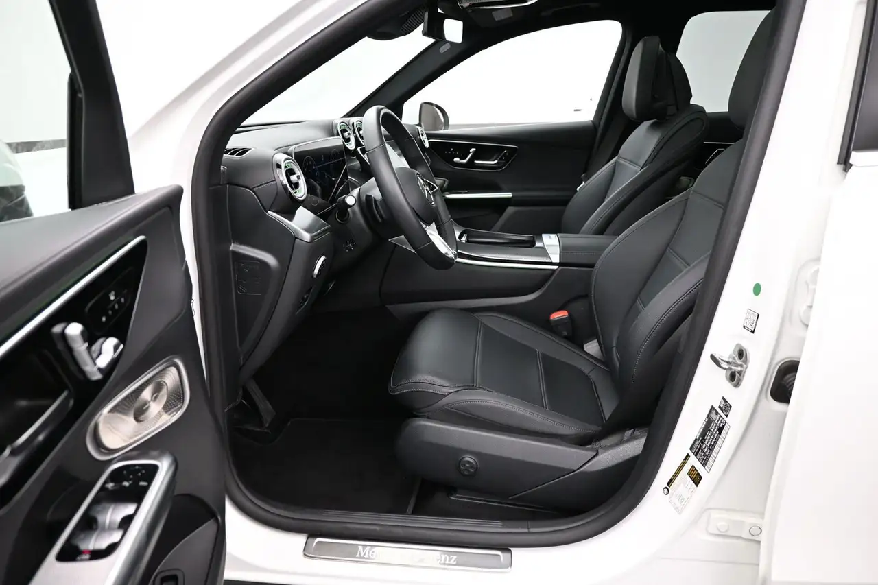 Mercedes-Benz GLC снимка Mercedes-Benz GLC