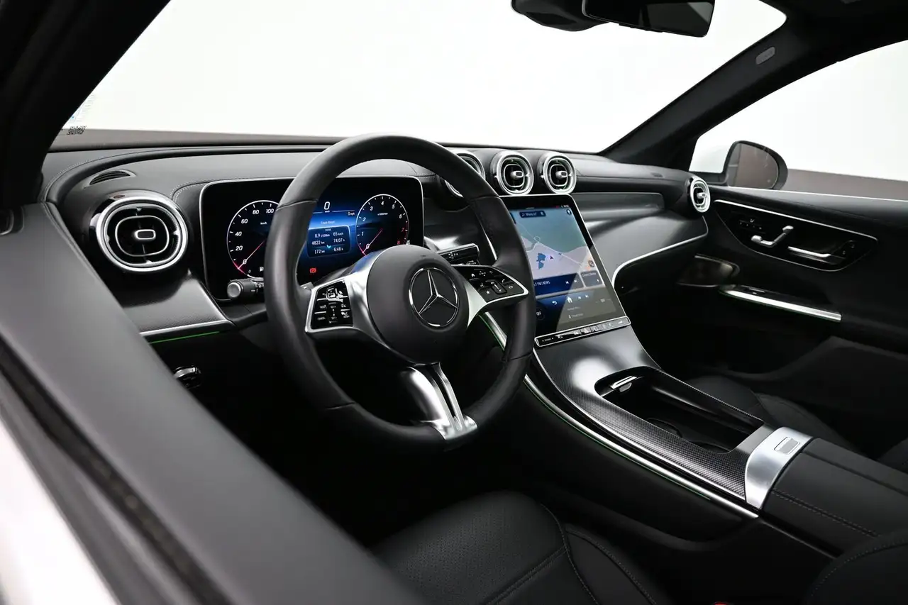 Mercedes-Benz GLC снимка Mercedes-Benz GLC