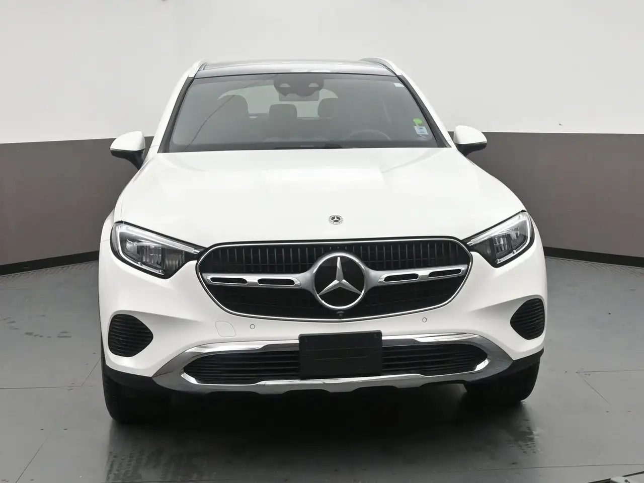 Mercedes-Benz GLC снимка Mercedes-Benz GLC
