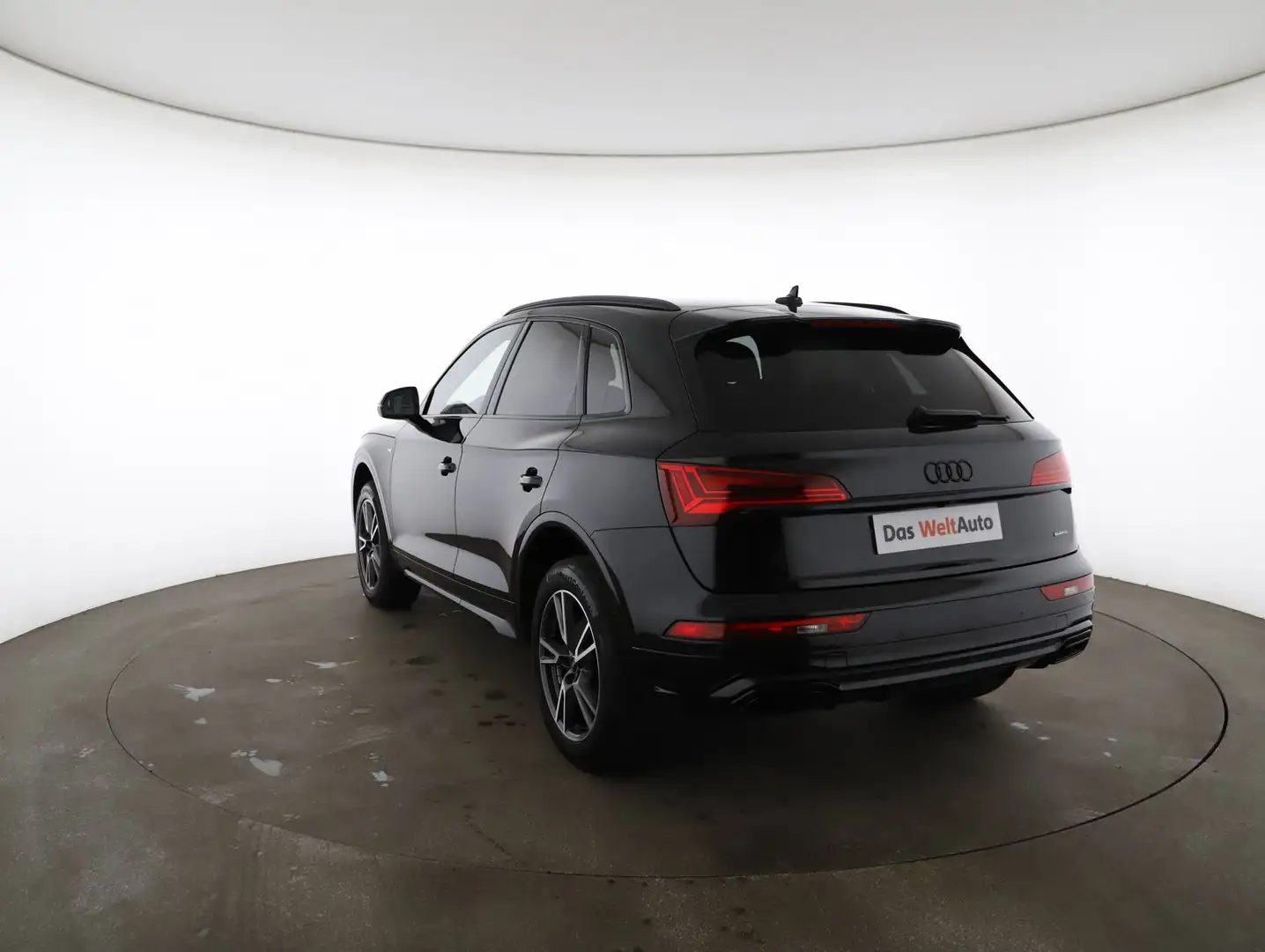 Audi Q5 40 TDI quattro S line Schwarz - 2