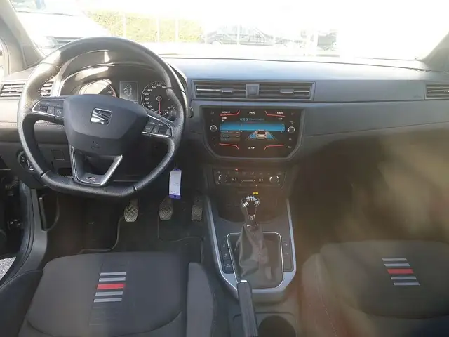 SEAT Arona view 12