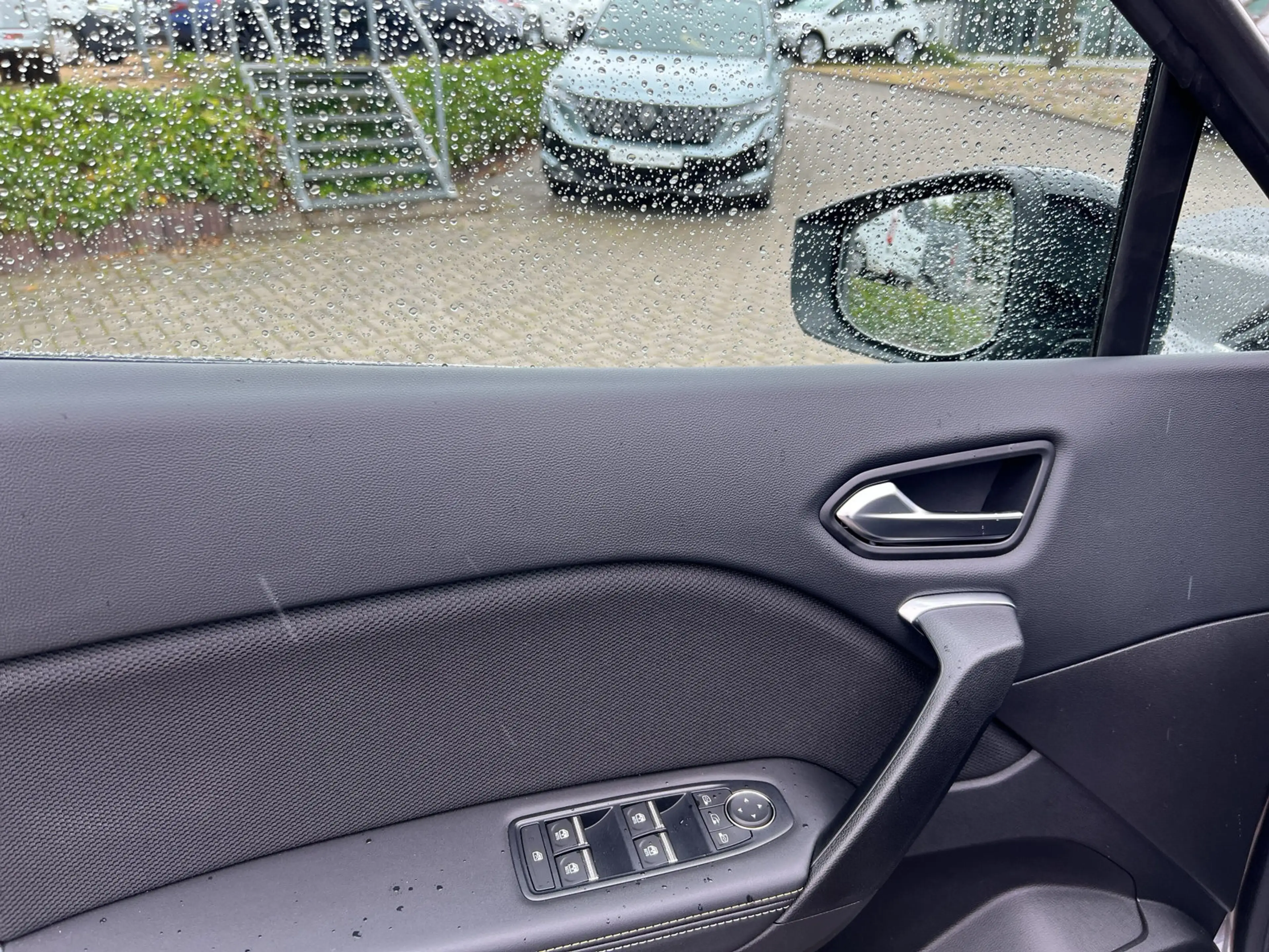 Renault Symbioz E-TECH 160 Iconic SHZ+LKHZ+RFK+LED — photo 13