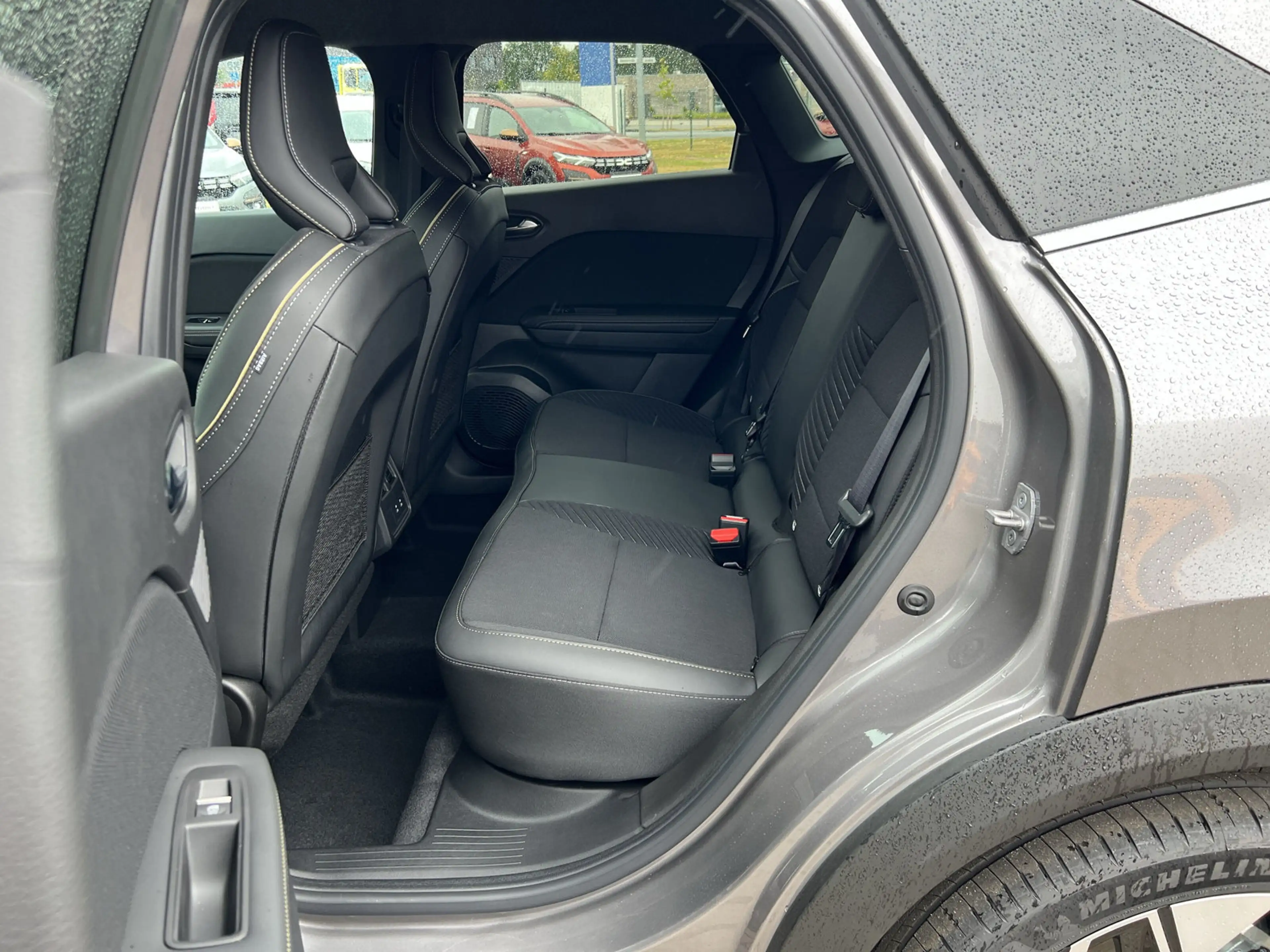Renault Symbioz E-TECH 160 Iconic SHZ+LKHZ+RFK+LED — photo 10