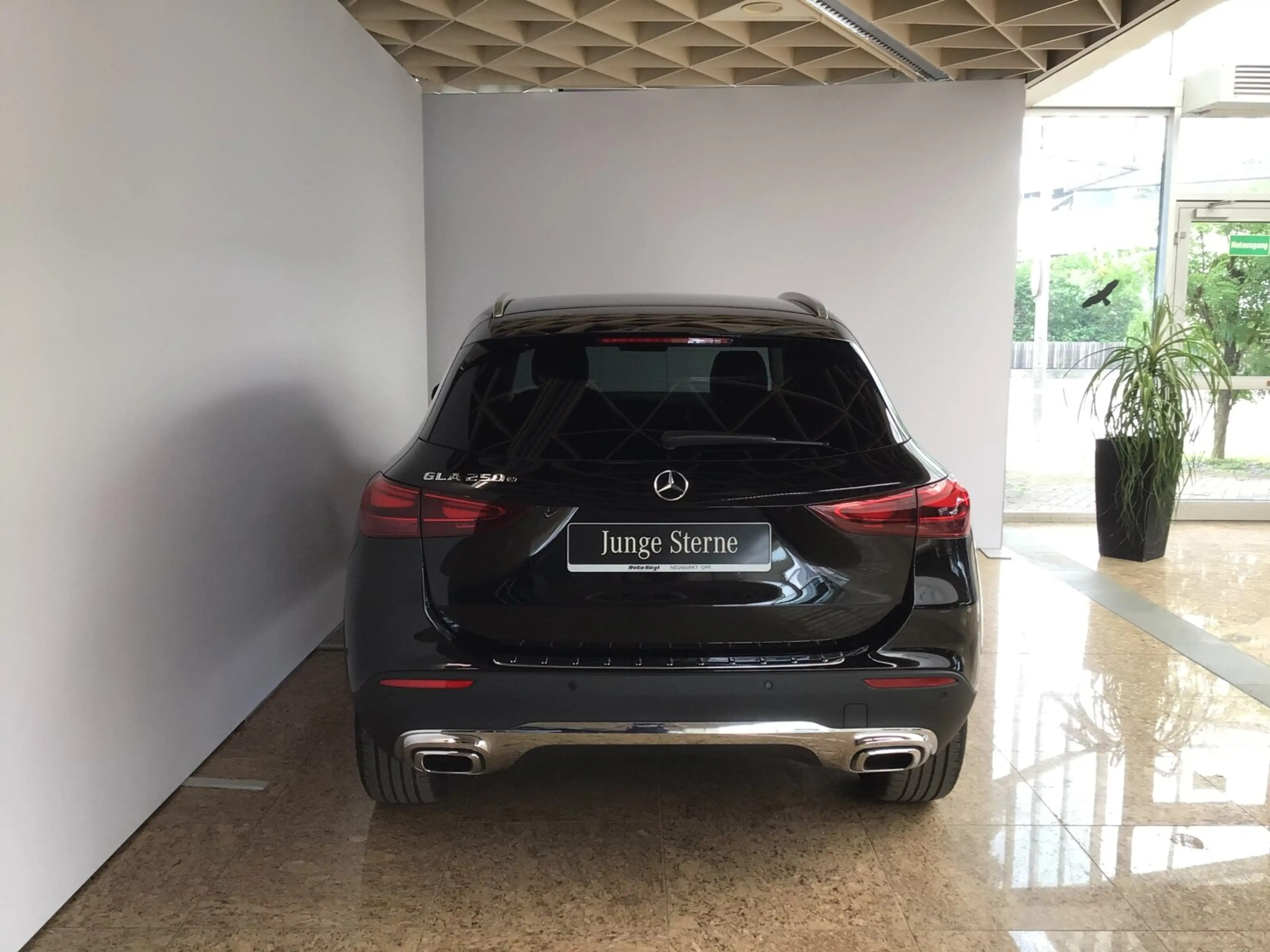 Mercedes-Benz GLA 250 GLA 250 e / Fahrass.P./AHK/ Verkehrsz.Ass/Totw.Ass Progressive Line — photo 5