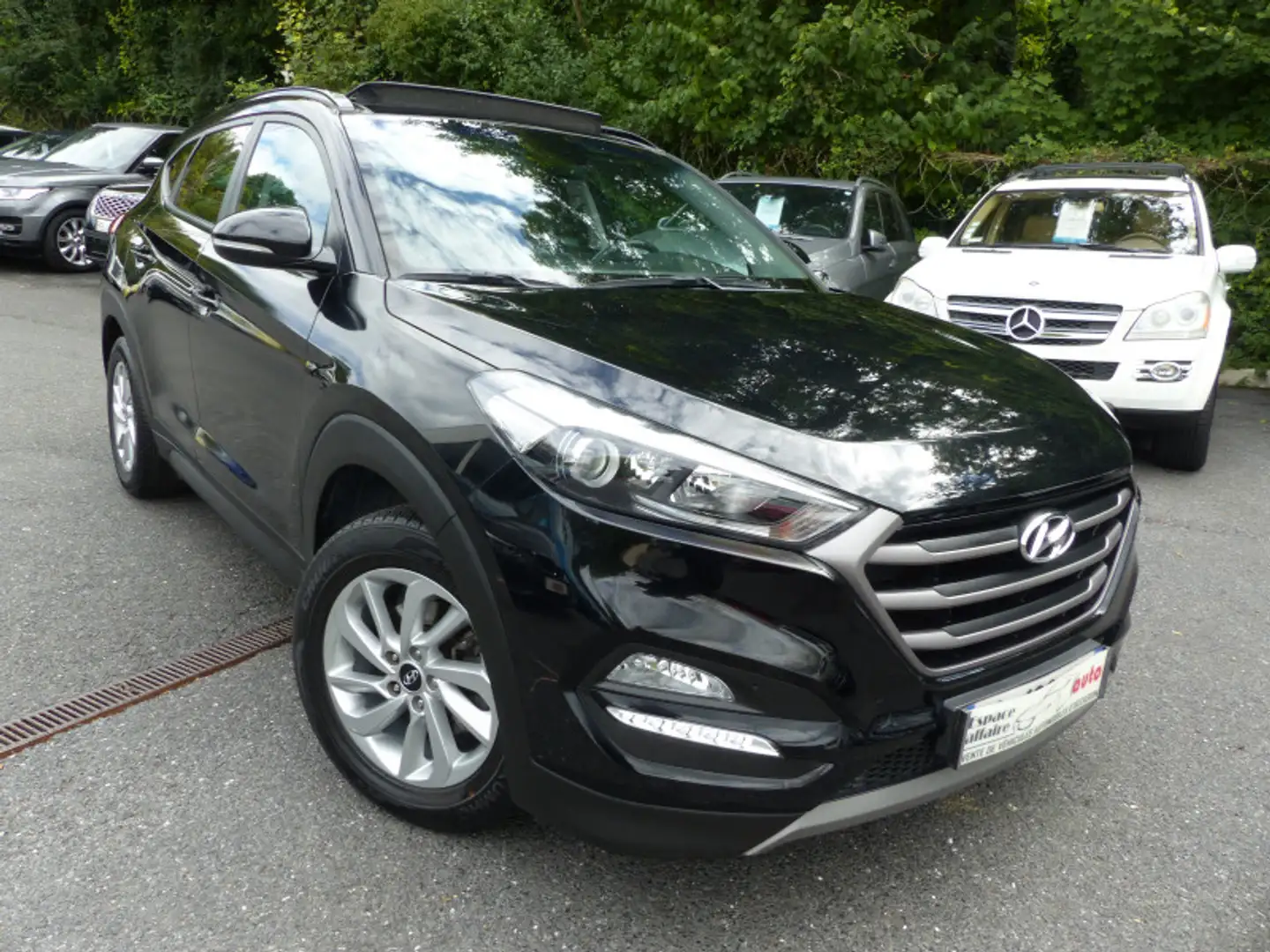 Hyundai TUCSON 1.7 CRDI 115CH CREATIVE 2WD Zwart - 2