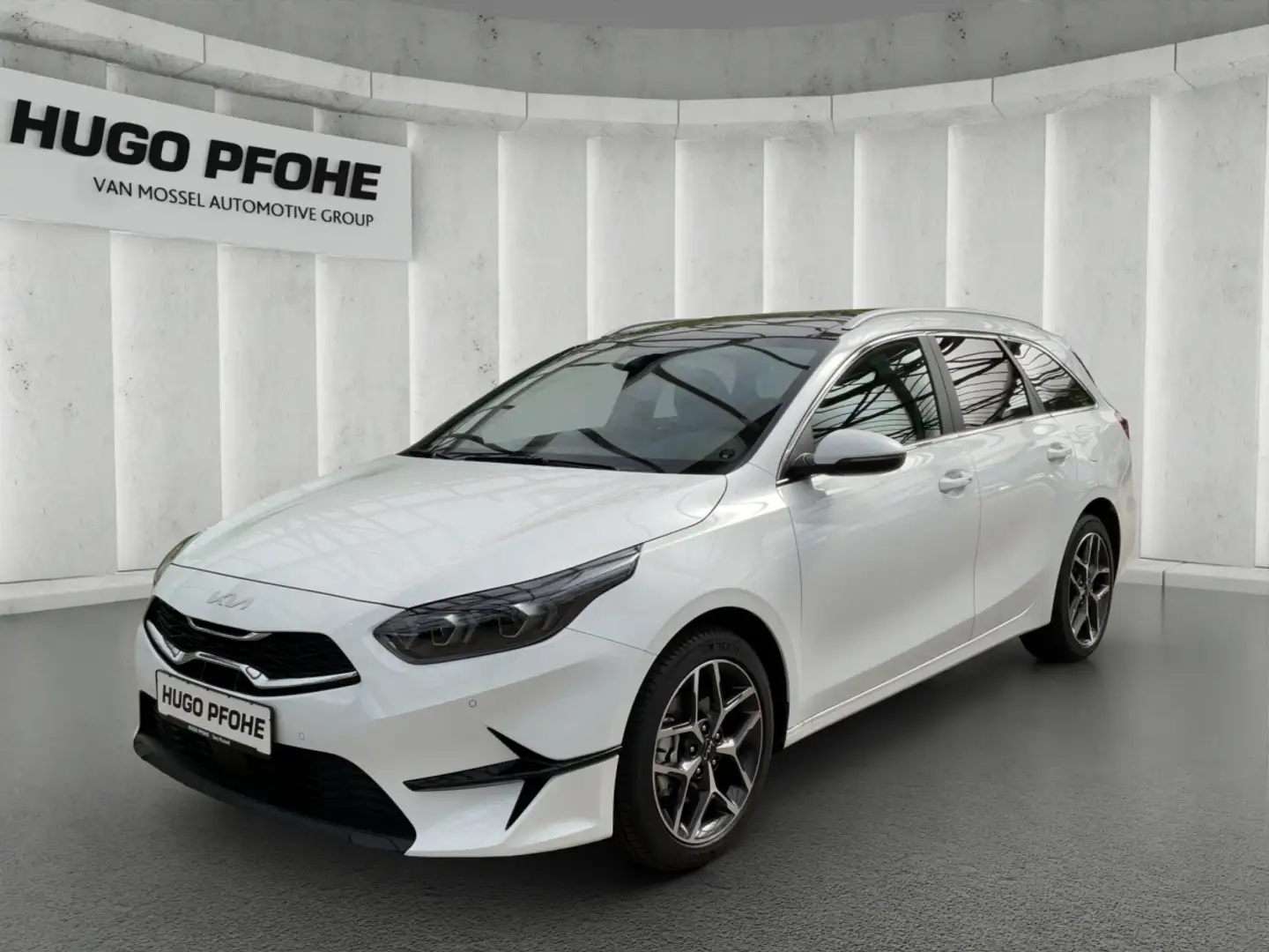 Kia Ceed / cee'd Ceed Platinum 1.5 T-GDI Auto Kombi Glasdach Wit - 1