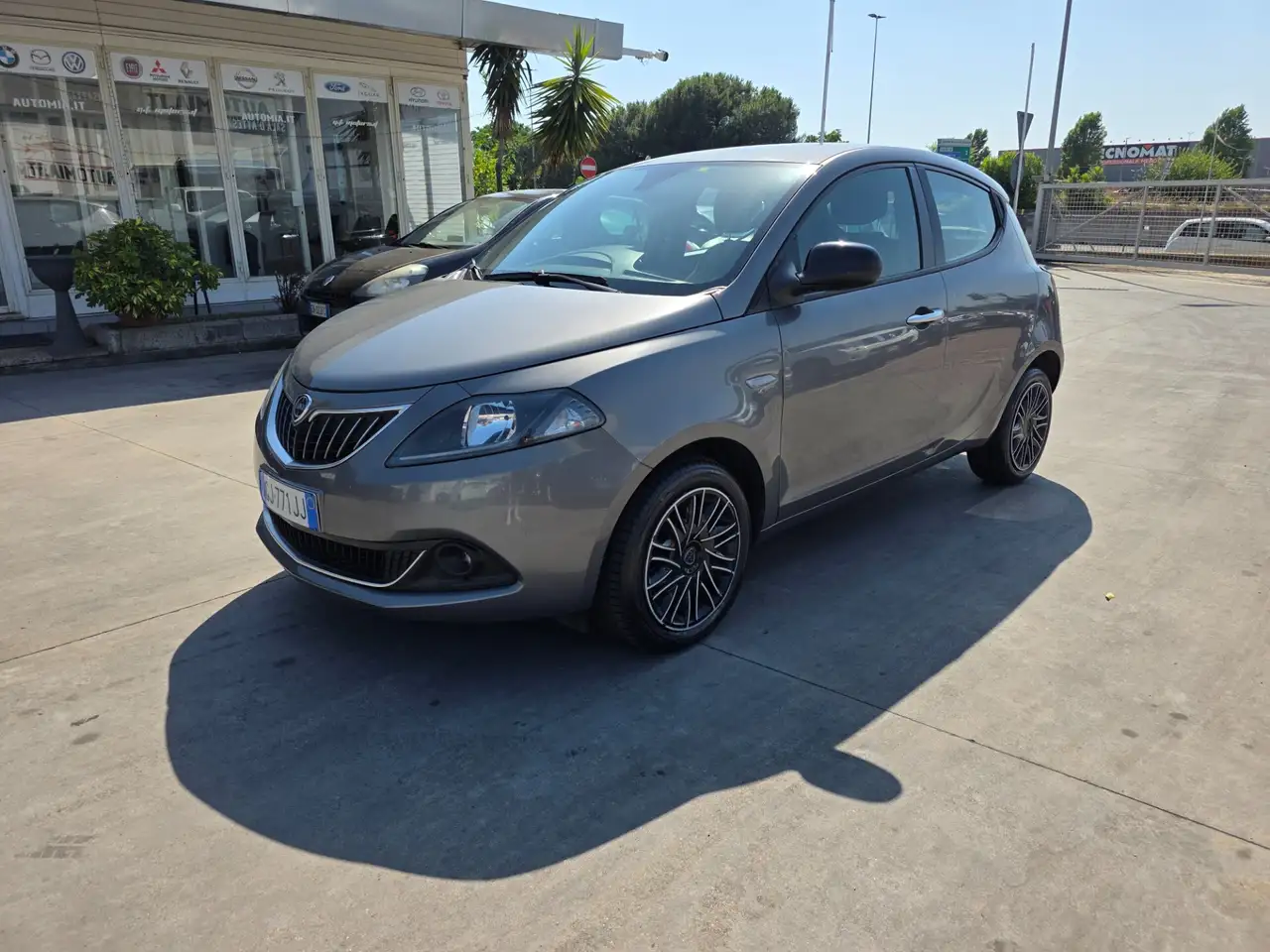 Lancia Ypsilon 2022 — фото 10