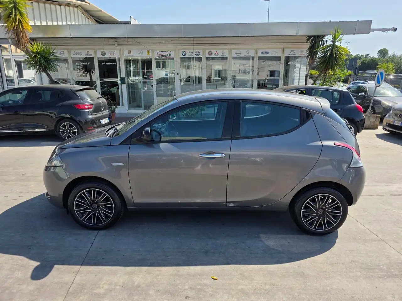 Lancia Ypsilon 2022 — фото 8