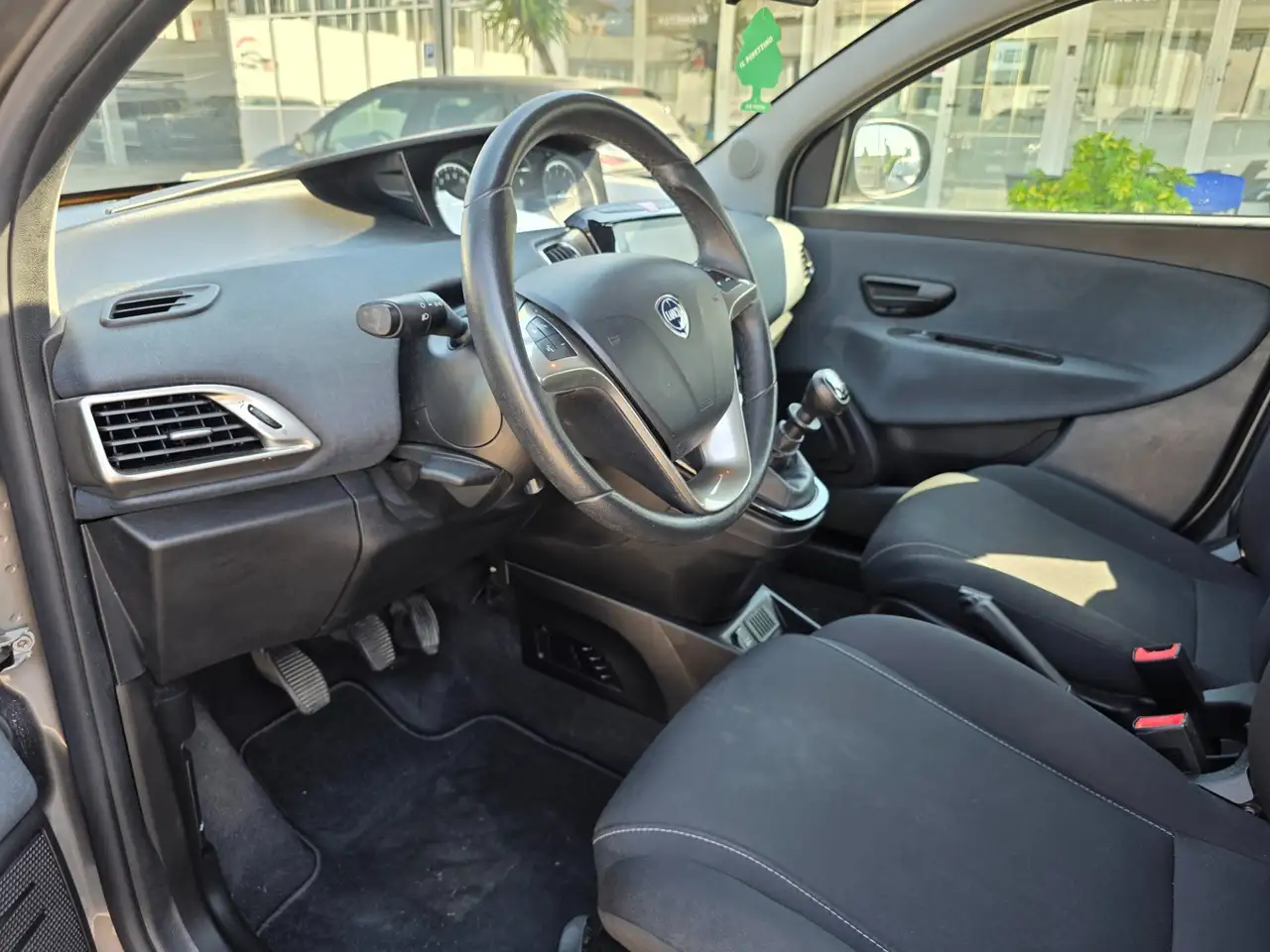 Lancia Ypsilon 2022 — фото 15