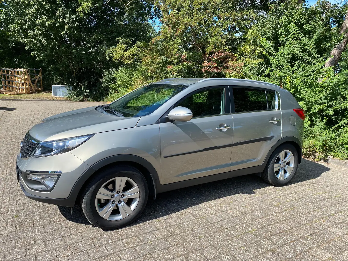 Kia Sportage Sportage 1.6 GDI X-ecutive + Gris - 2
