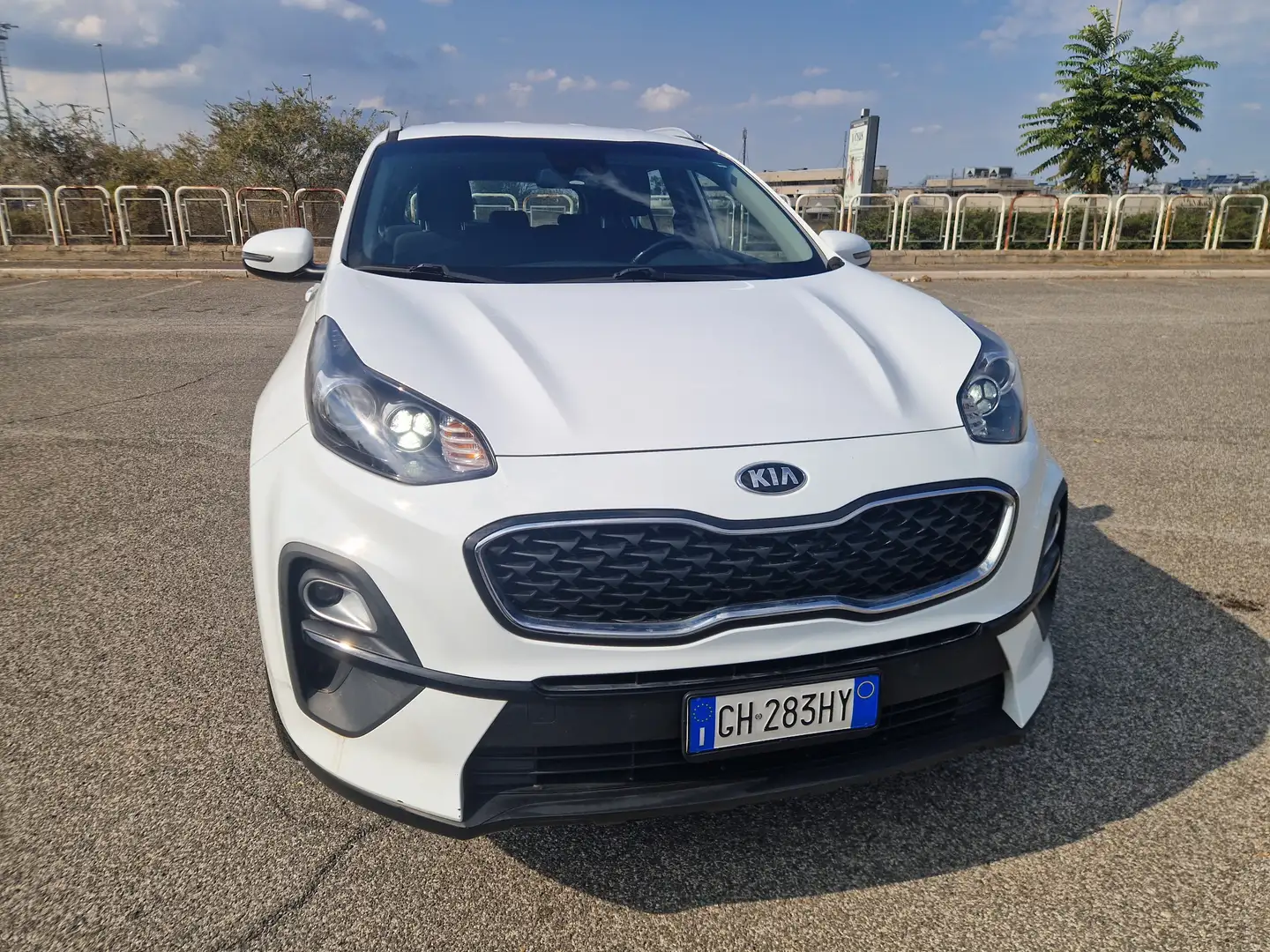 Kia Sportage 1.6 crdi mhev Business Class 2wd 136cv dct Bianco - 1